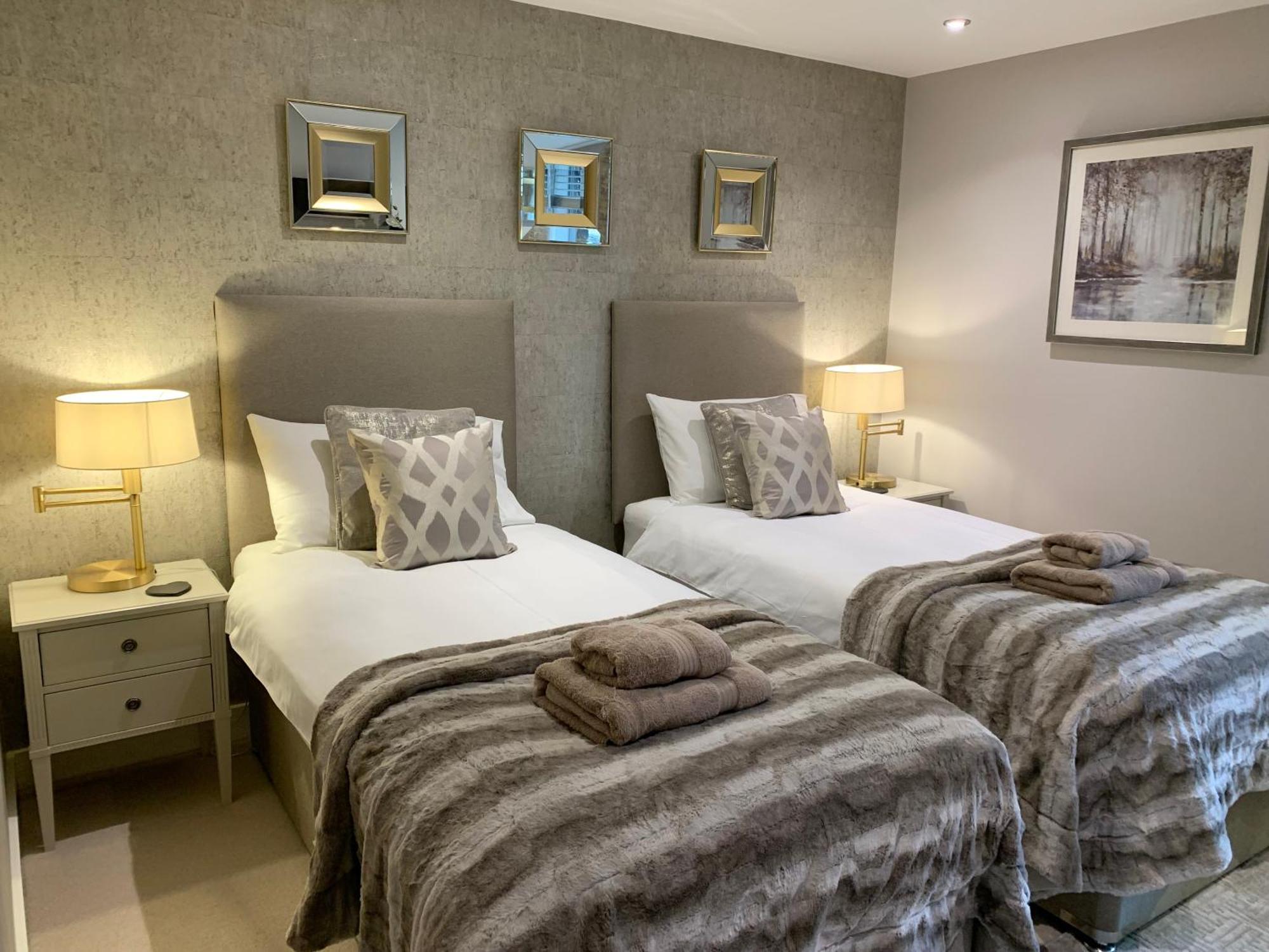 #8 Brunel House Luxury Apartment In グレート・マルバーン エクステリア 写真